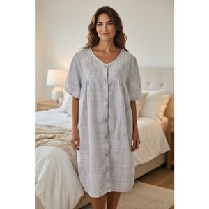 Vintage Lati Fashion Button-Front Robe Women’s 3X Pastel Lilac White Housecoat